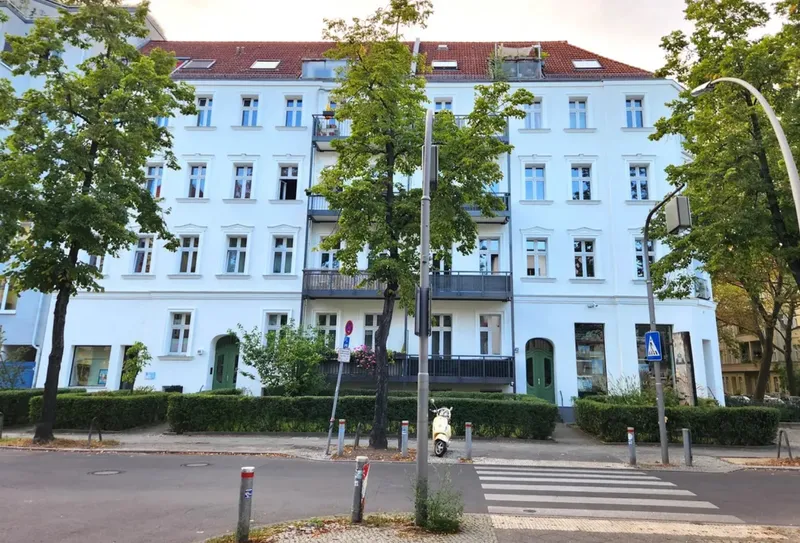 1-Zi.-DG-Wohnung mit Loggia in Steglitz - Bes. am Mo., 31.08.2026 — photo 1